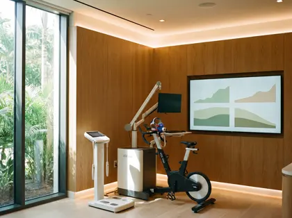 Longevity diagnostics suite with VO2 max station and body composition analyzer